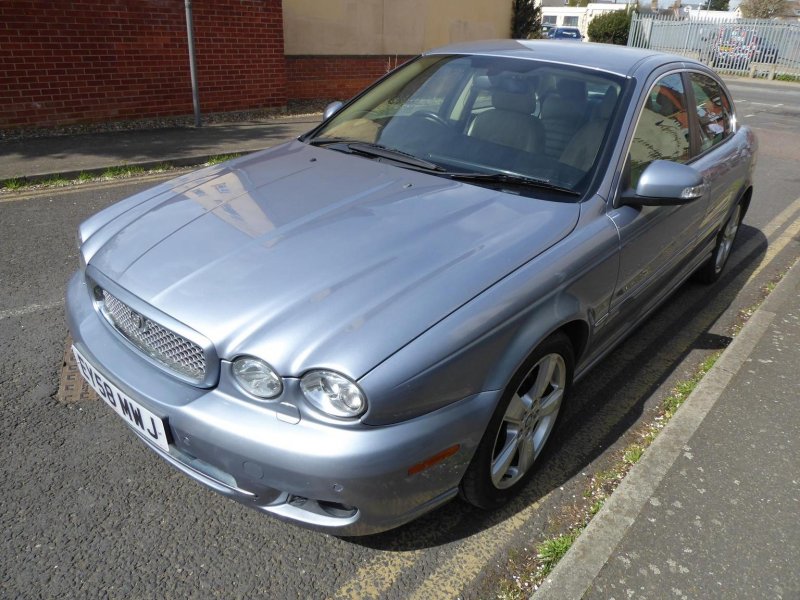 JAGUAR X-TYPE