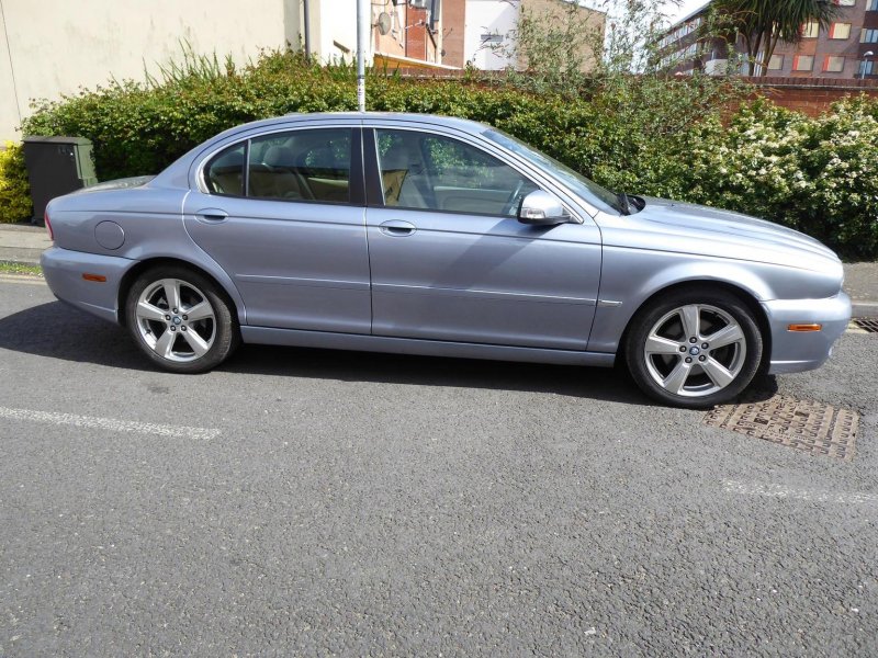 JAGUAR X-TYPE
