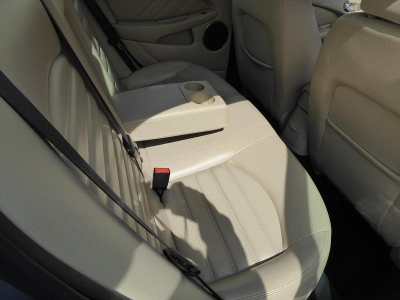 JAGUAR X-TYPE