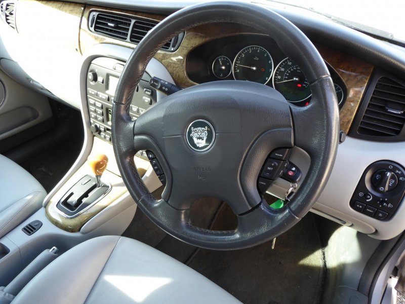JAGUAR X-TYPE