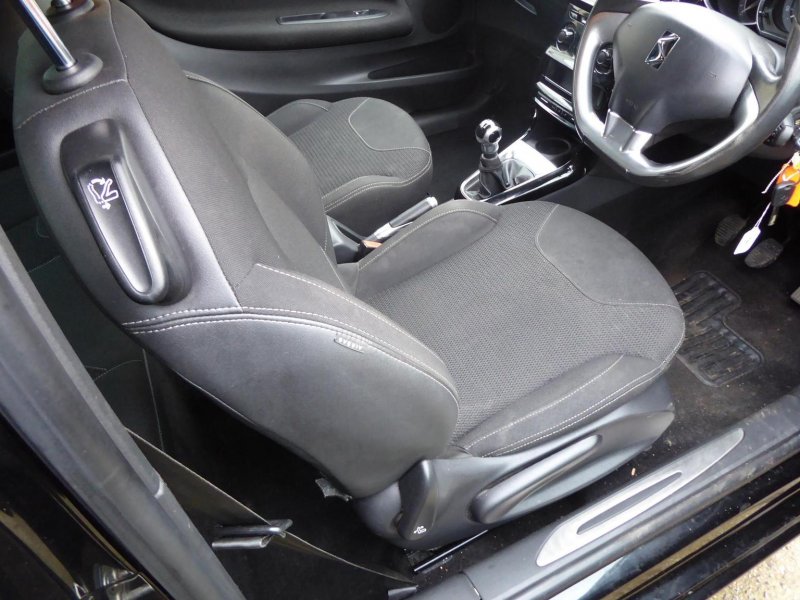 DS AUTOMOBILES DS 3