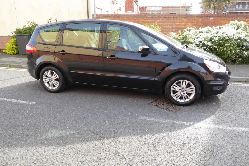 FORD S-MAX