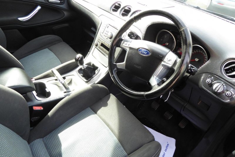 FORD S-MAX