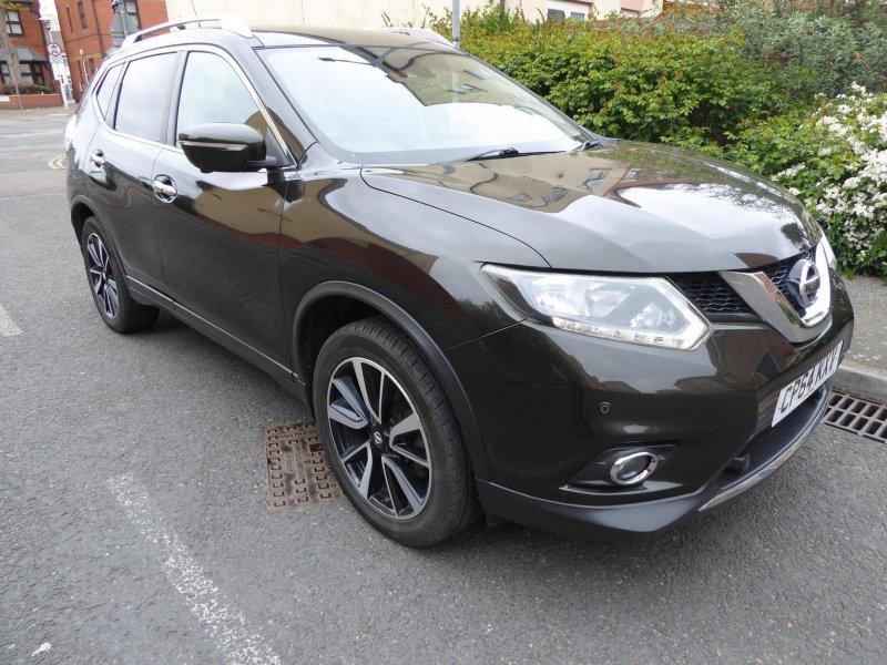 NISSAN X-TRAIL