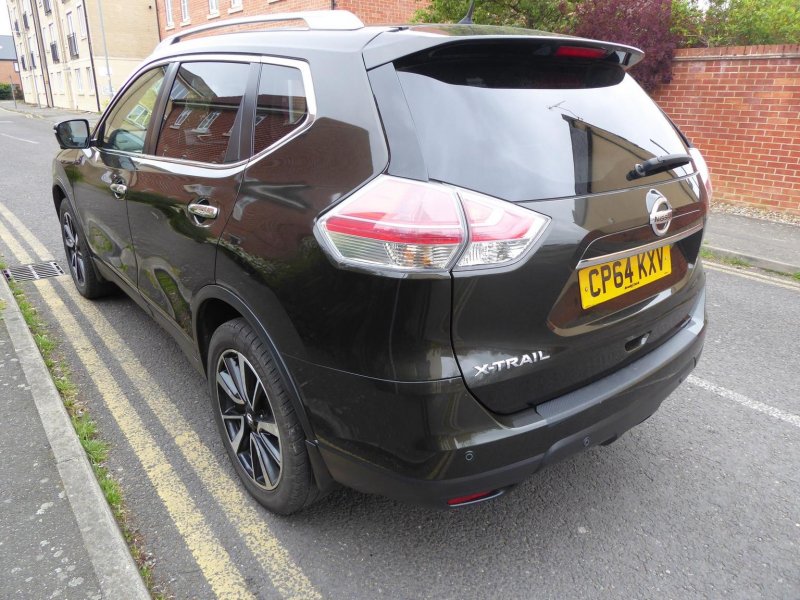 NISSAN X-TRAIL