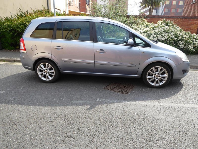 VAUXHALL ZAFIRA