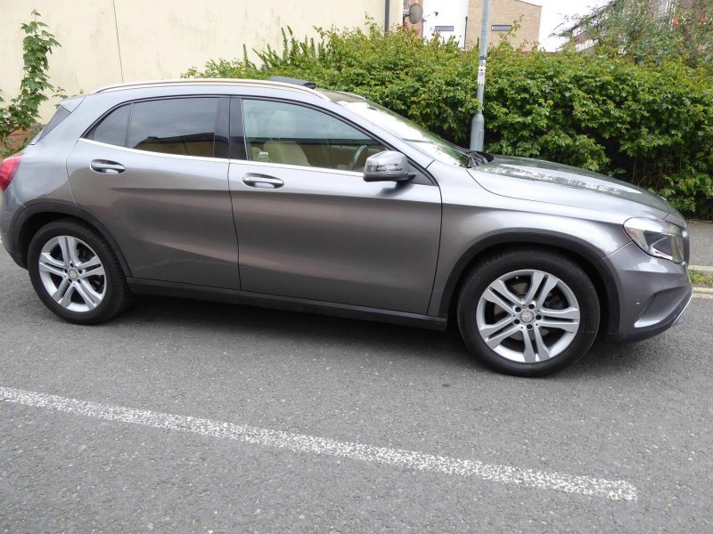MERCEDES-BENZ GLA CLASS
