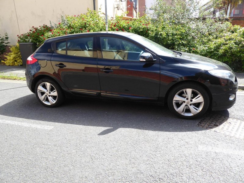 RENAULT MEGANE