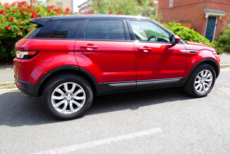 LAND ROVER RANGE ROVER EVOQUE