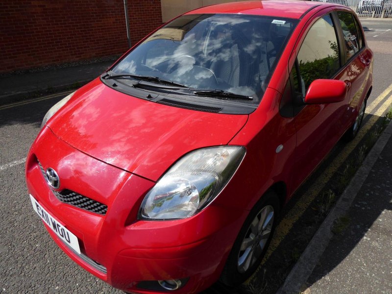 TOYOTA YARIS