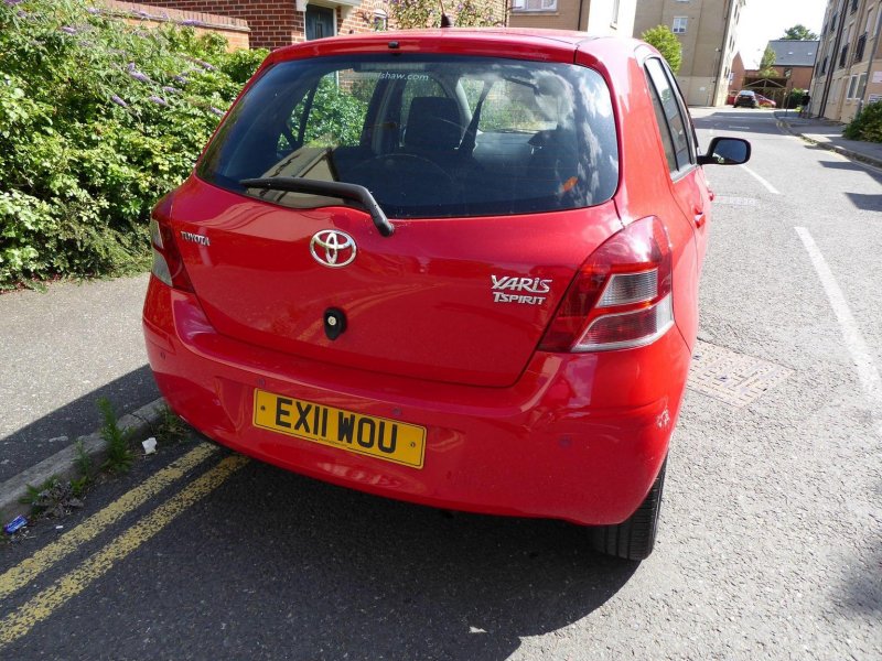 TOYOTA YARIS