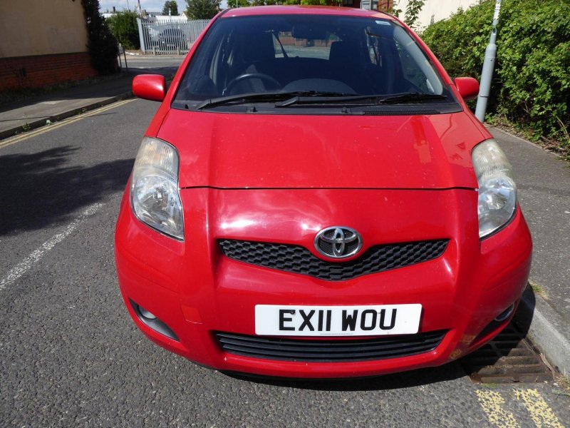 TOYOTA YARIS