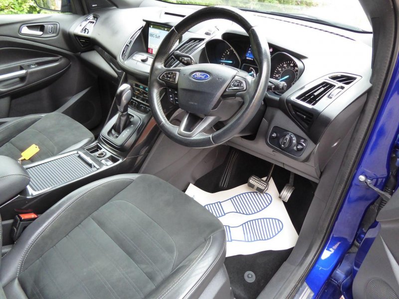FORD KUGA