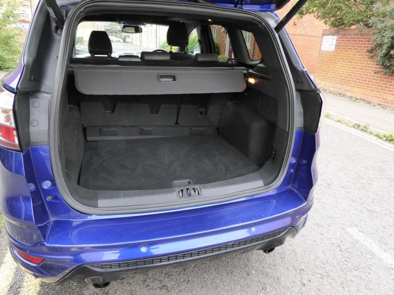 FORD KUGA